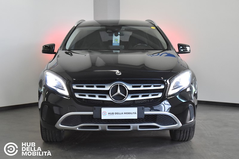 MERCEDES-BENZ GLA 200 d Sport